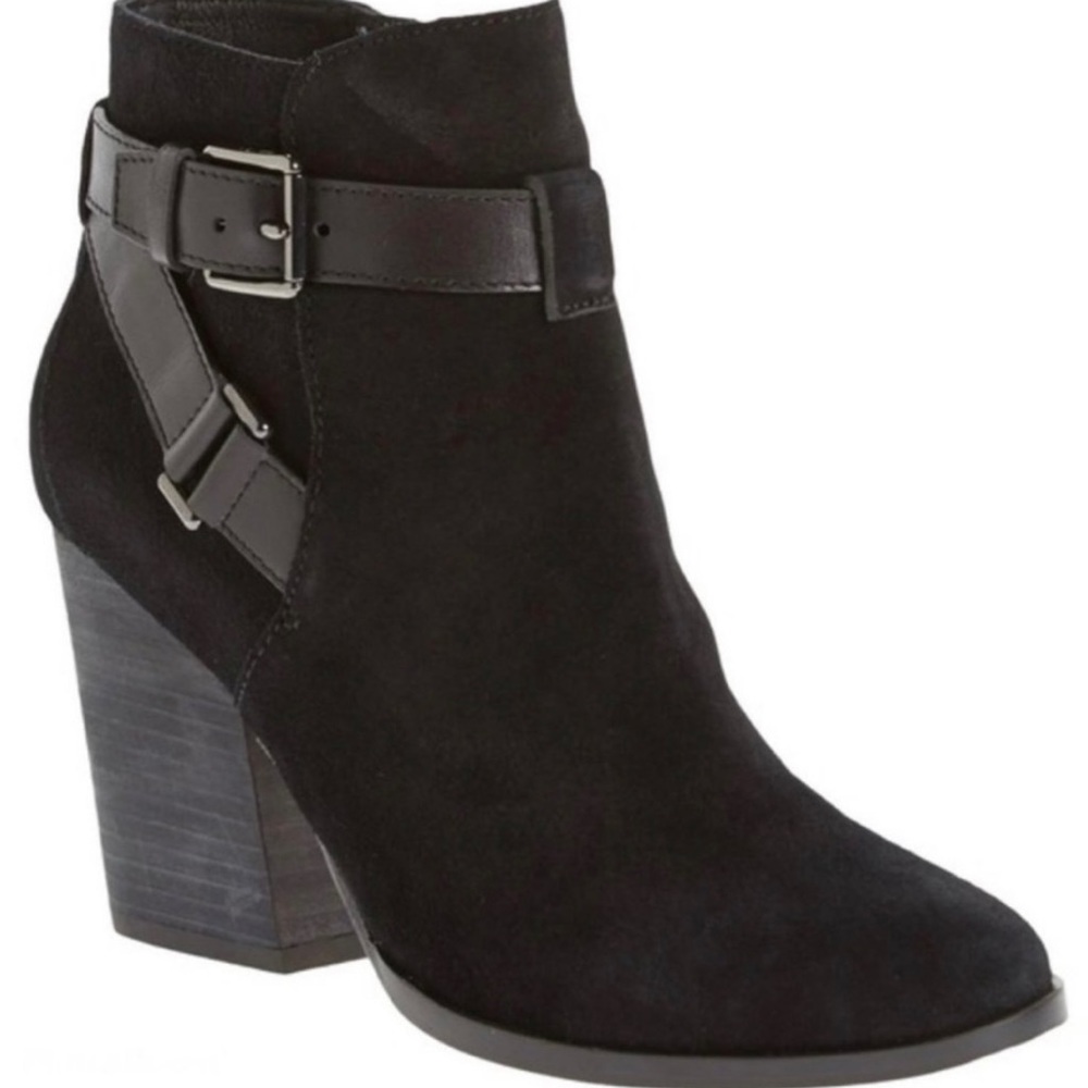 Cole Haan, Women’s ankle boot, Sz. 11, Black, Suede, round toe, side zip, shoe